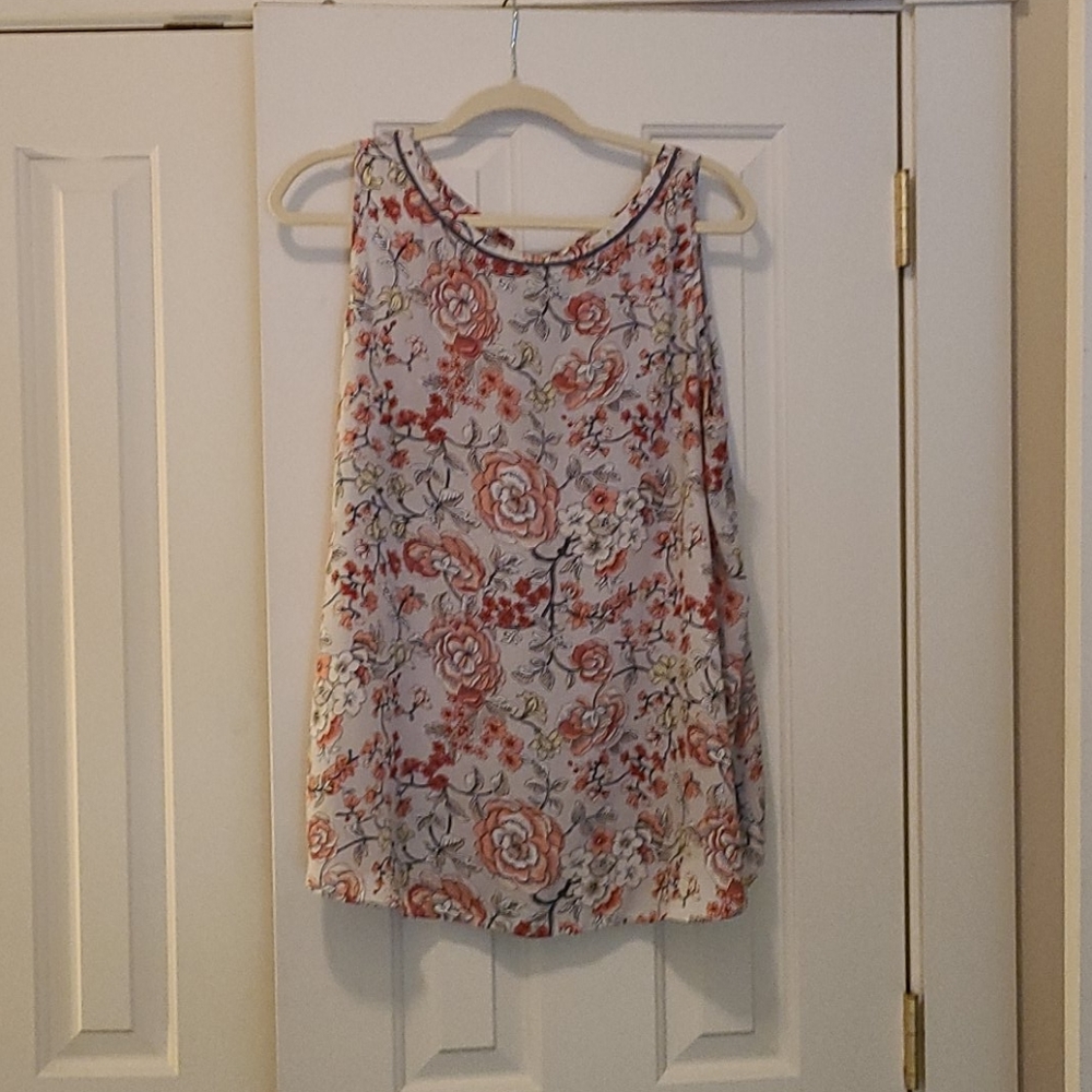 LOFT flowy flower printed top
